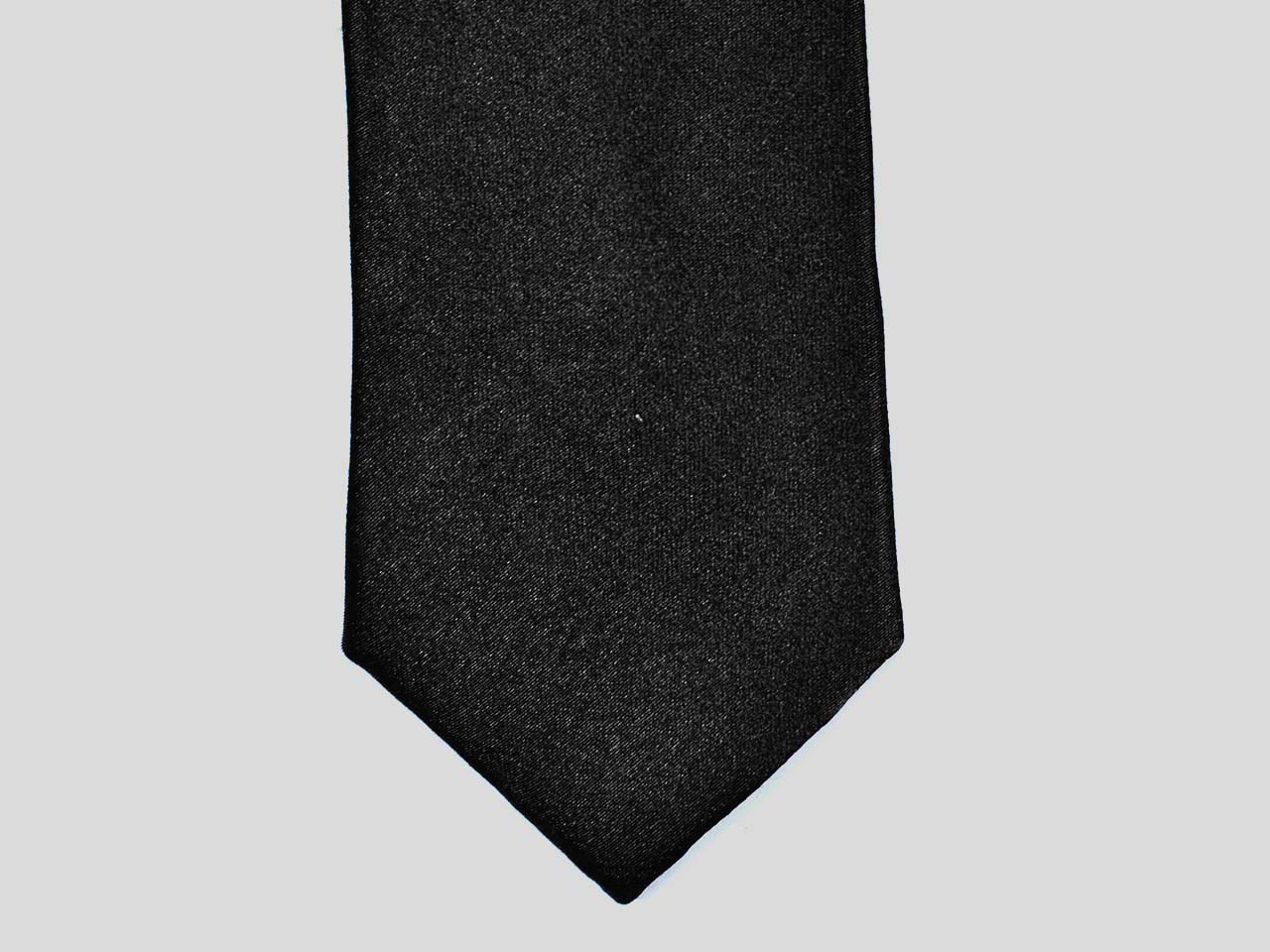 The Black Silk Tie - Image 4