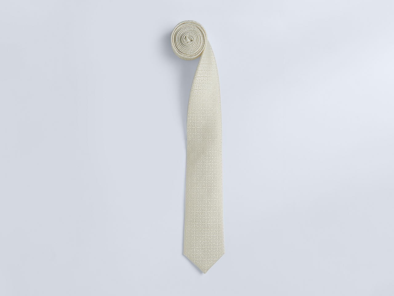 The Regal Ivory Tie - Image 3