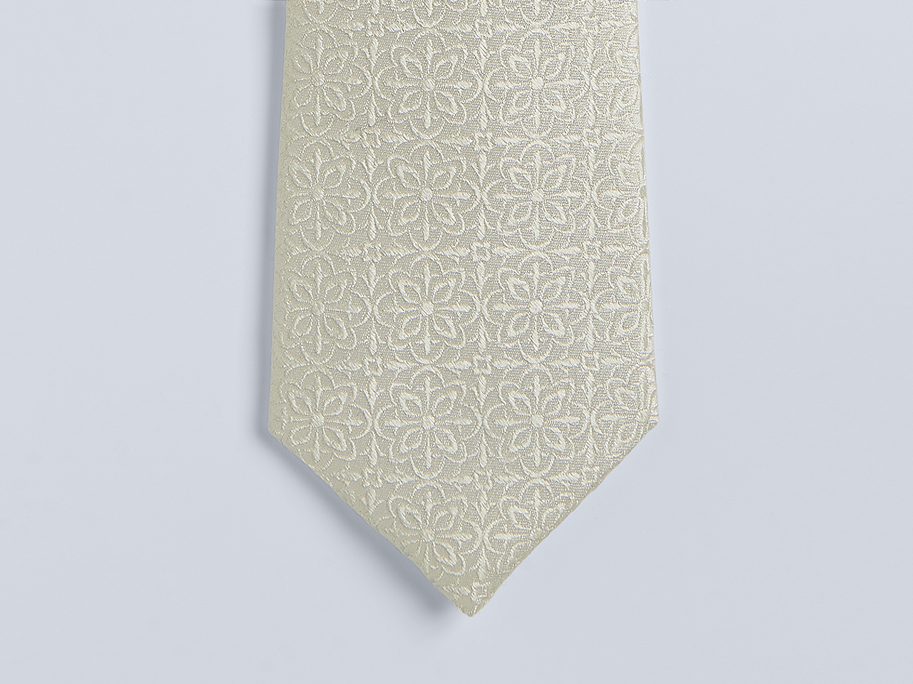 The Regal Ivory Tie - Image 4