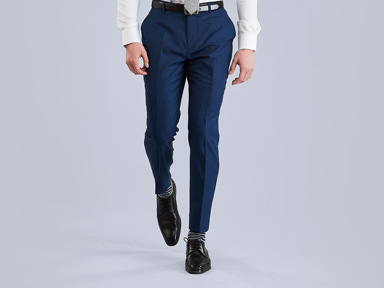 The Bridgeport Blue Three Piece Suit - Image 9