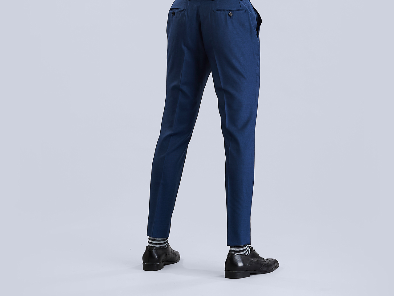 The Bridgeport Blue Three Piece Suit - Image 10